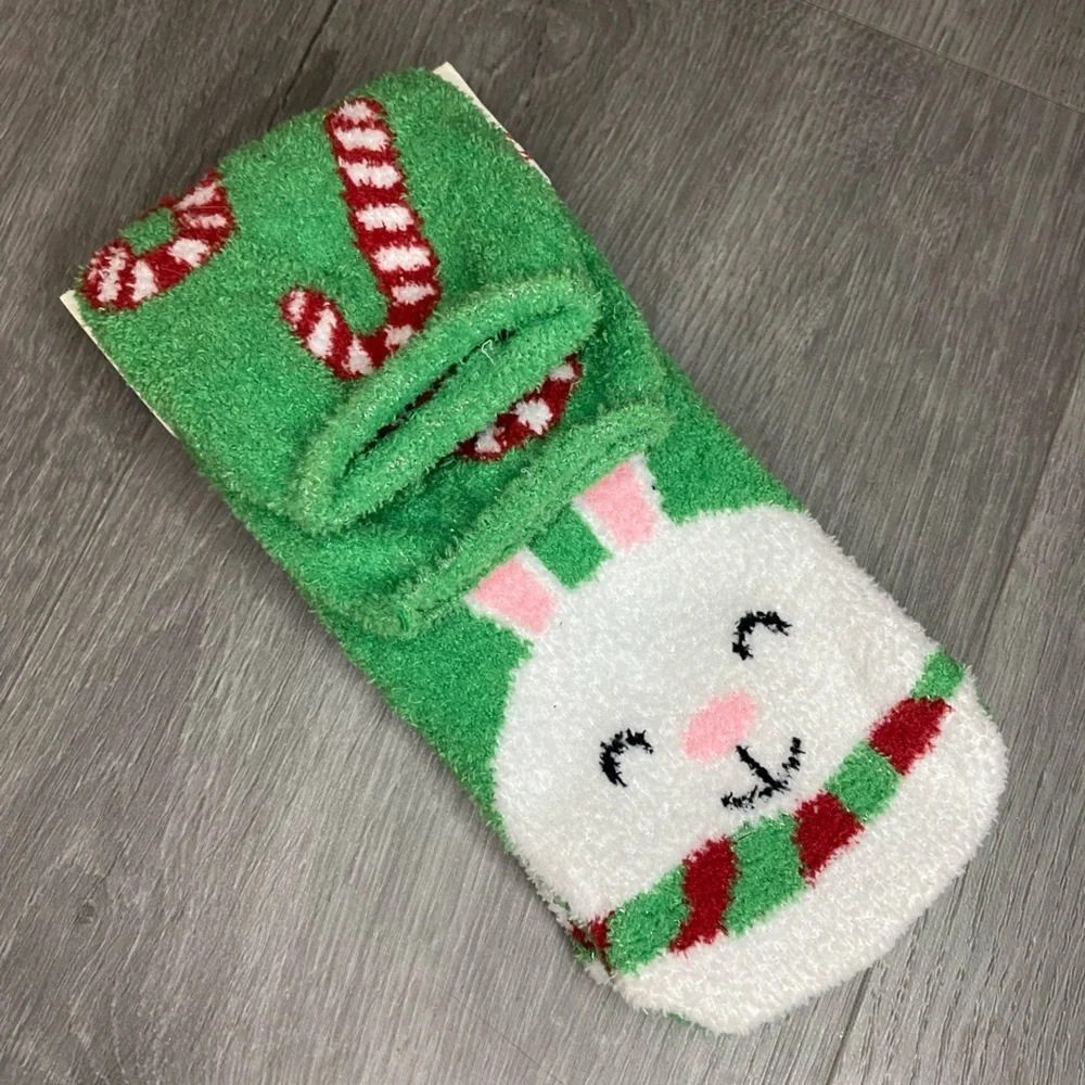 NWT Fuzzy Bunny Holiday Socks